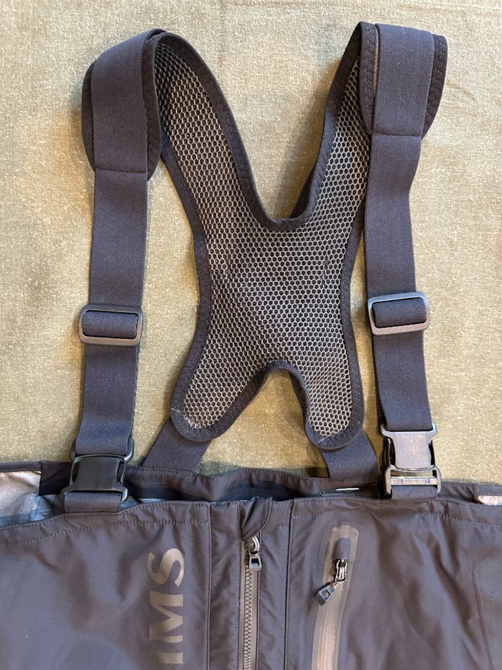 Simms ProDry Bibs (Gore-Tex Pro Shell) - Picture 5 of 16